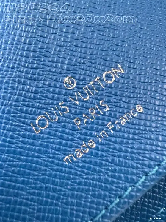 Cheap LOUIS VUITTON ZIPPY WALLET-10*20*2 cm 0514
